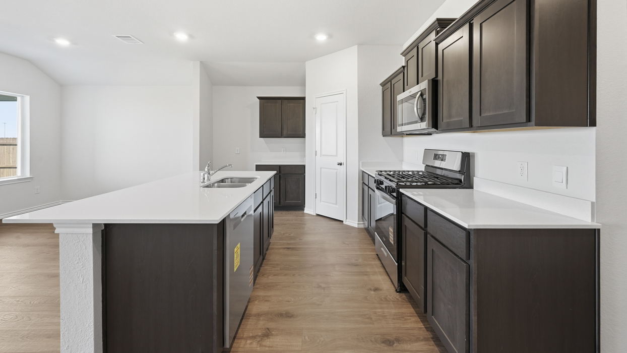 Icarus Floorplan Kitchen Gallery Image-Windrose in Pilot Point, TX