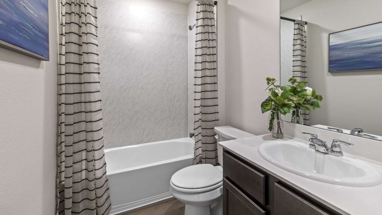 P40J Jayhawk Floorplan Elevation V Bathroom Gallery Image - Windrose in Pilot Point, TX