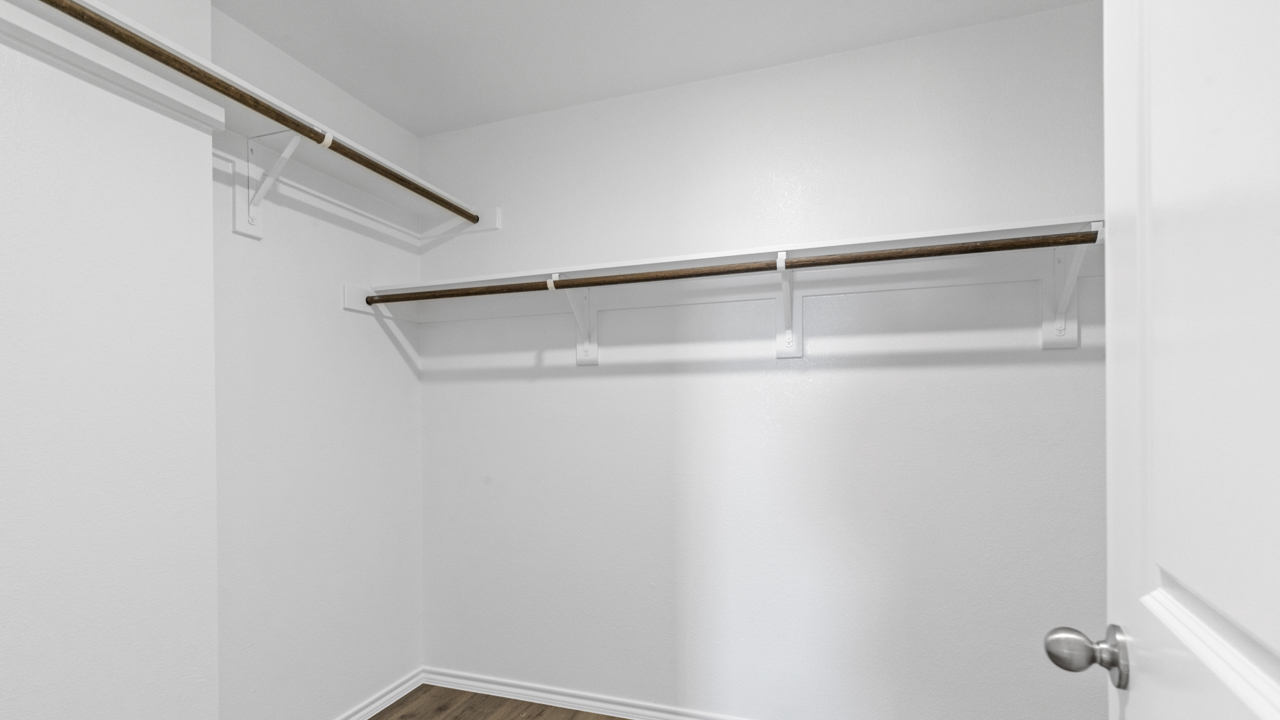 P40J Jayhawk floorplan Closet Gallery Image - Windrose in Pilot Point TX