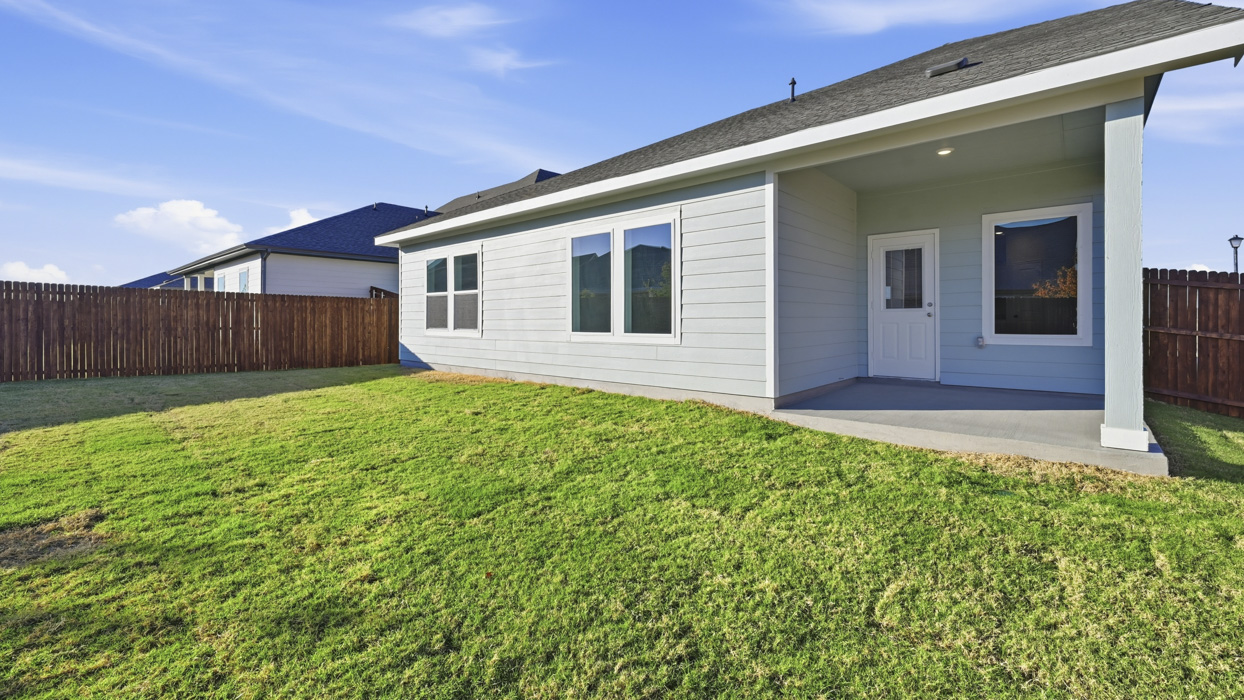 Mercury Floorplan Backyard Gallery Image-Windrose in Pilot Point, TX