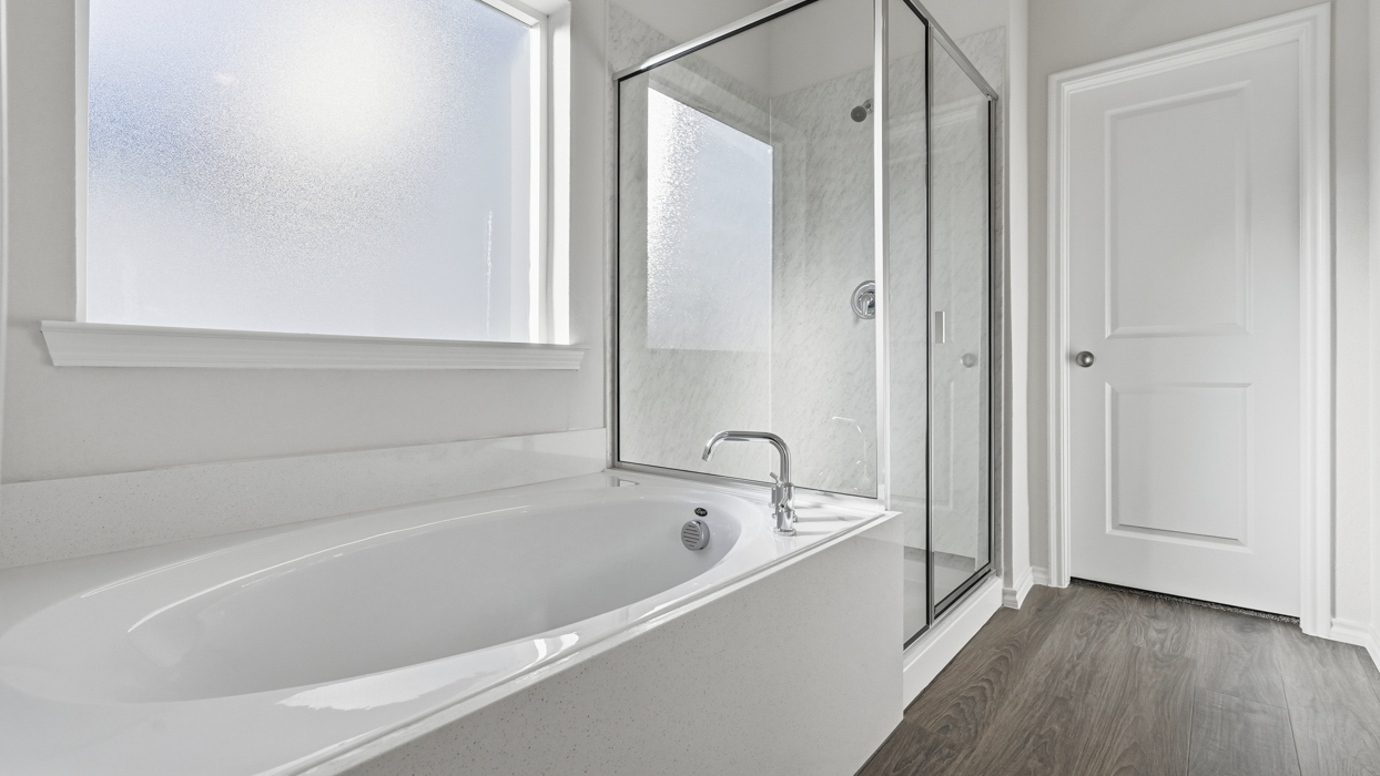 Mercury Floorplan Elevation V Bathroom Gallery Image - Windrose in Pilot Point, TX