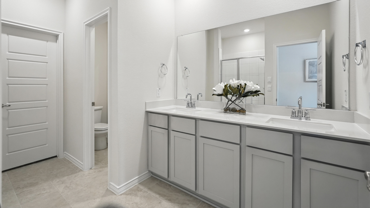 H221 Meridian Floorplan Bathroom Gallery Image-Lilybrooke at Legacy Hills in Celina, TX