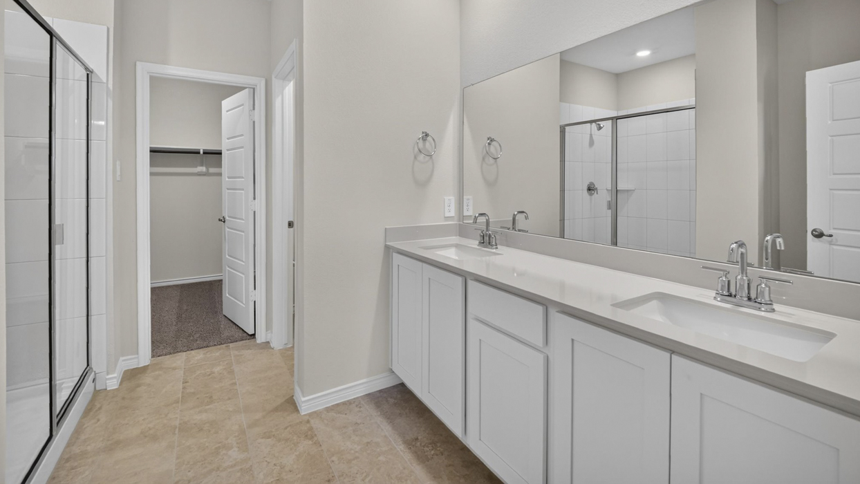 Alpine Floorplan Bathroom Gallery Image-Legacy Hills at Lilybrooke in Celina, TX