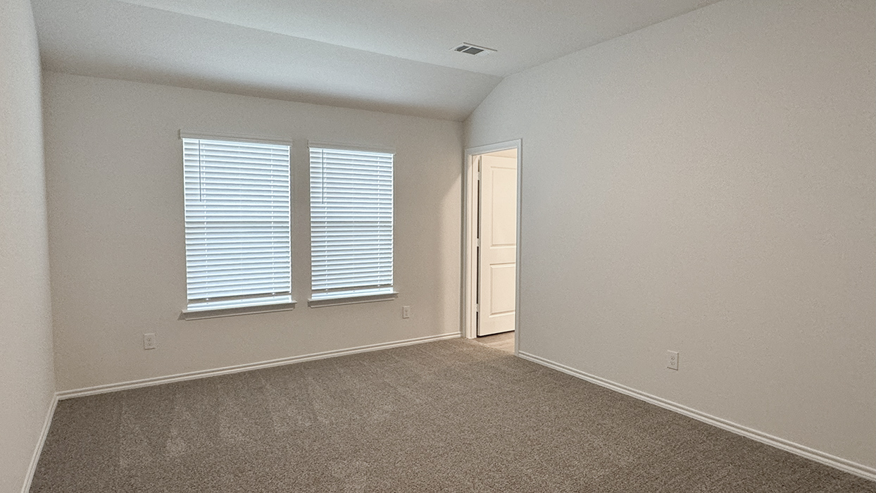 1300 Floorplan B Elevation Exterior Bedroom Gallery Image Three Oaks Sherman Texas