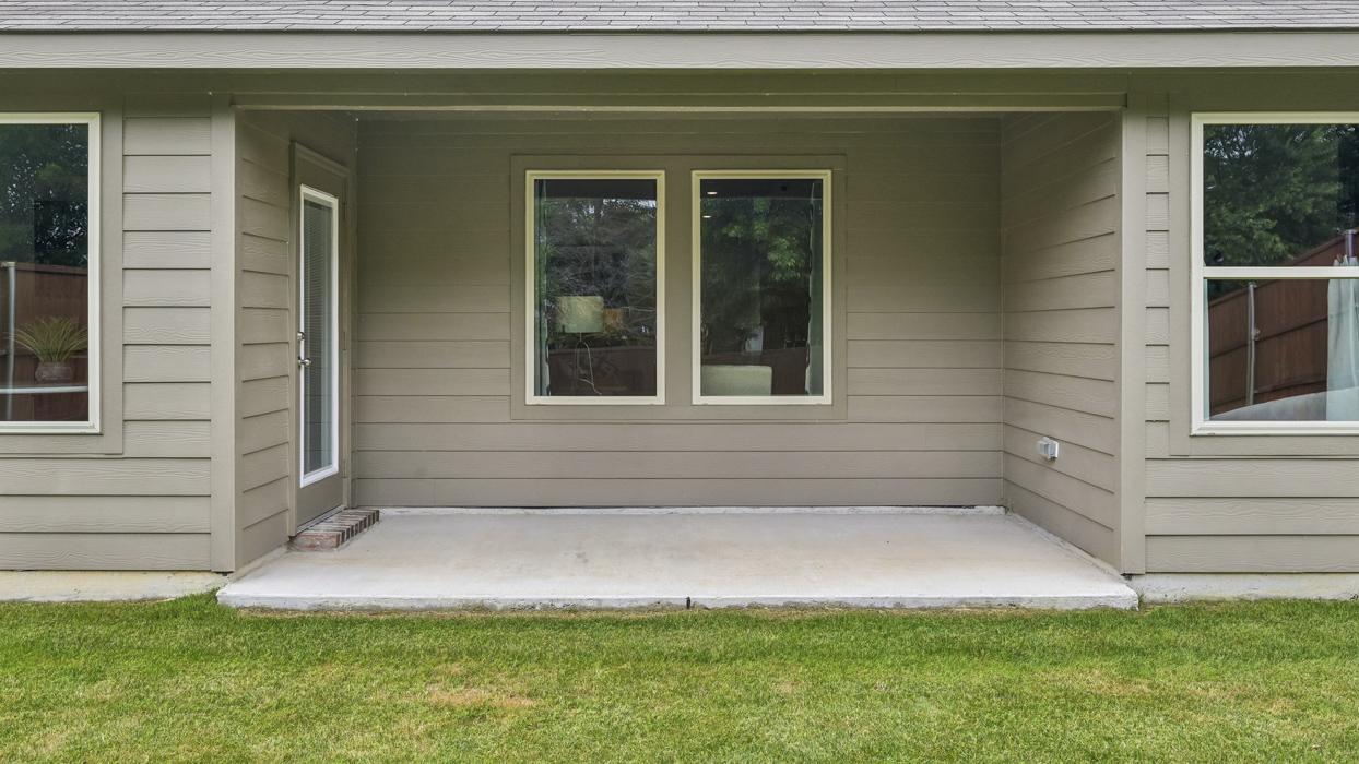 X40B Bellvue floorplan exterior gallery image - Three Oaks in Sherman TX