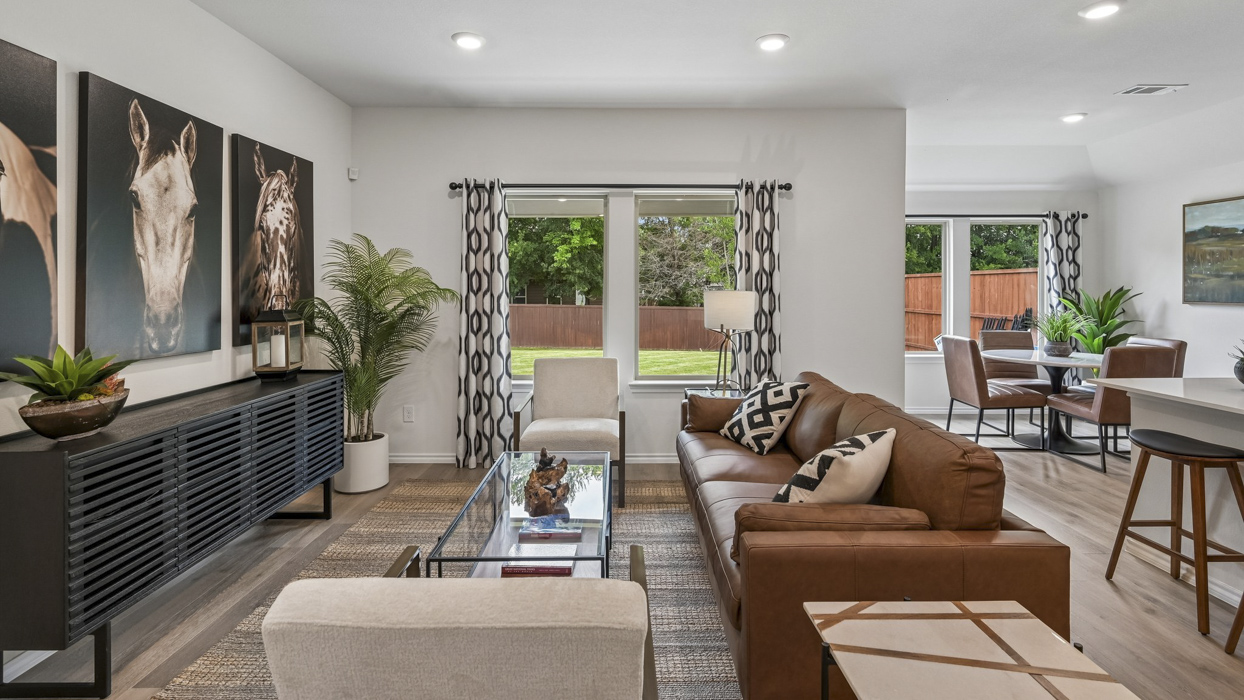 X40B Bellvue floorplan Living gallery image - Three Oaks in Sherman TX