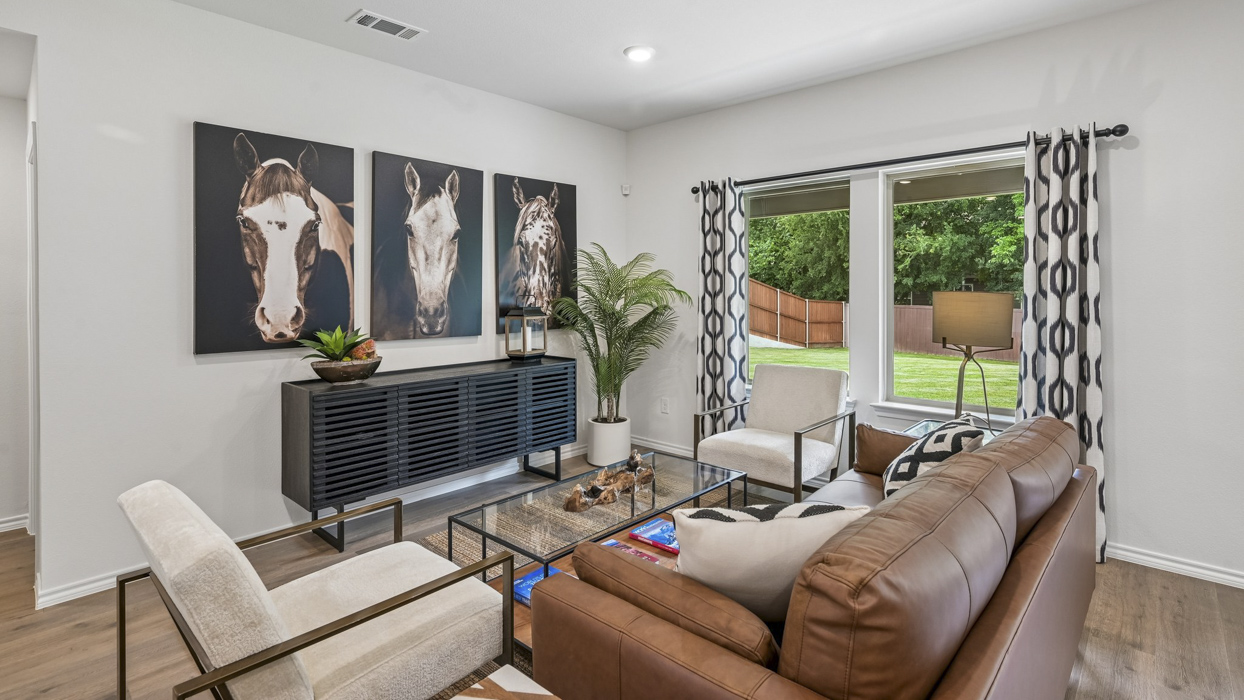 X40B Bellvue floorplan Living gallery image - Three Oaks in Sherman TX