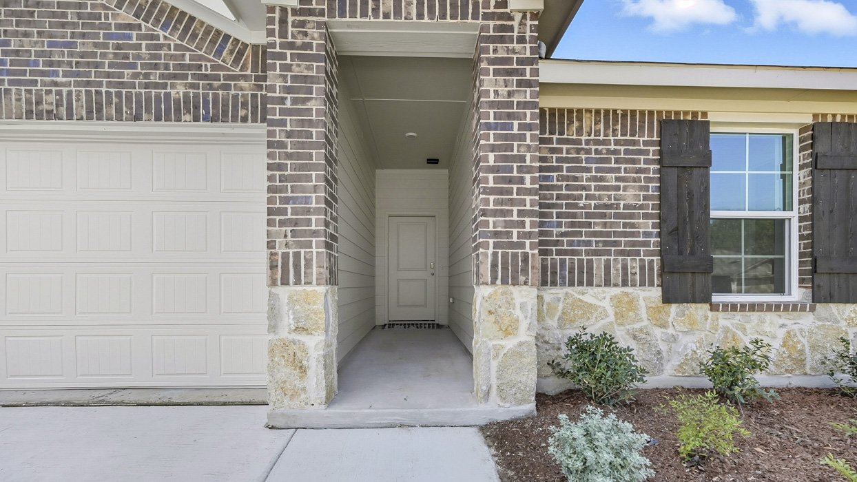X40B Bellvue floorplan exterior gallery image - Three Oaks in Sherman TX