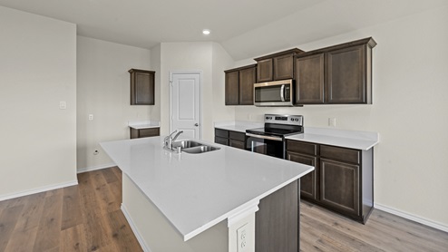 X40B Bellvue Floorplan Elevation B Kitchen Gallery Image-Three Oaks in Sherman, TX