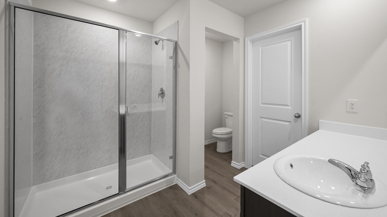 X40Z Zavalla Floorplan Elevation A Bathroom Gallery Image - Three Oaks in Sherman, TX