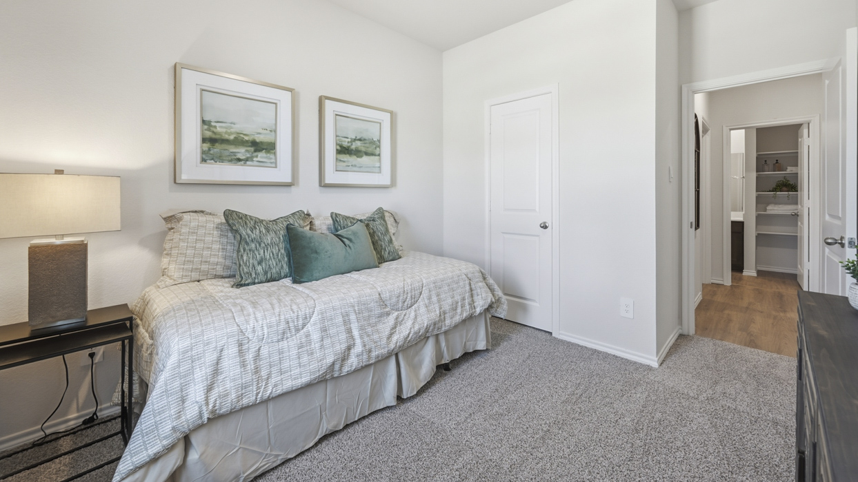 Murray Bedroom Gallery Image-Sweetwater Springs in Sherman, TX