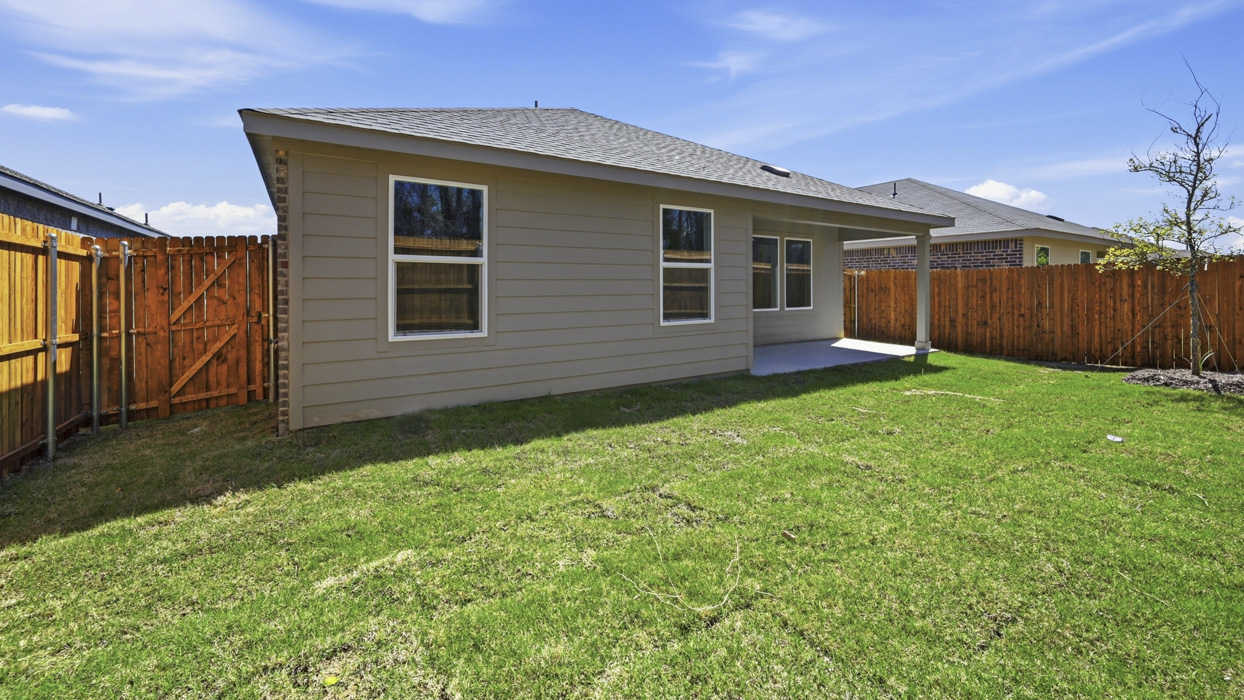 Clarke Floorplan Backyard Gallery Image-Sweetwater Springs in Sherman, Tx