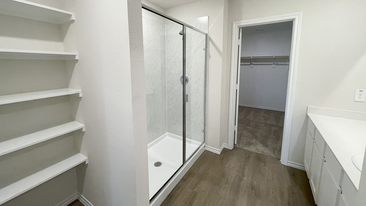 Clarke Floorplan Bathroom Gallery Image - Sweetwater Springs in Sherman, TX