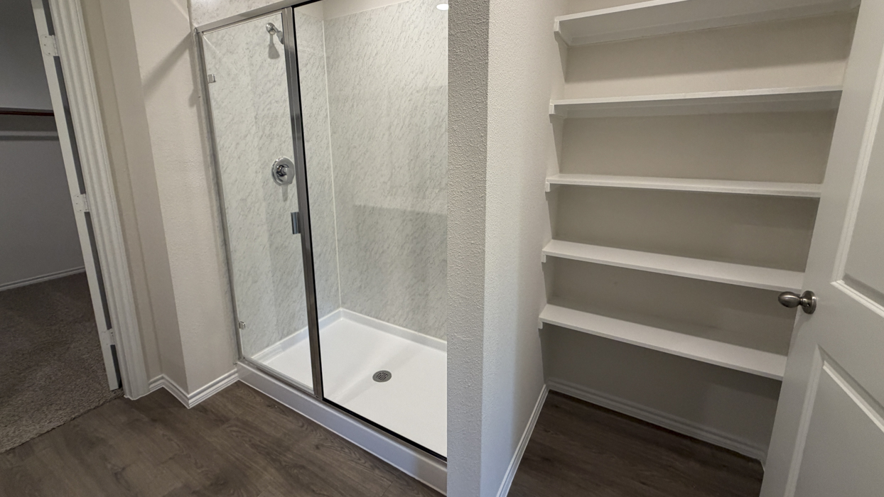 Clarke Floorplan Elevation B Bathroom Gallery Image - Sweetwater Springs in Sherman, TX