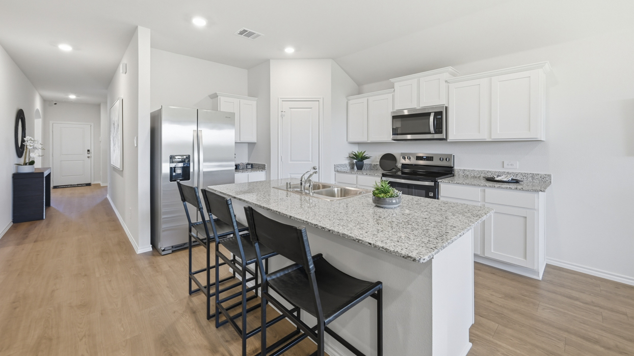 Harrison Floorplan Elevation B Kitchen Gallery Image - Sweetwater Springs in Sherman, TX