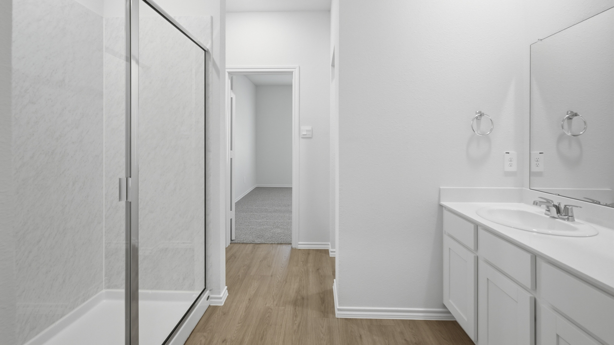 Kirby Floorplan Bathroom Gallery Image - Sweetwater Springs in Sherman, TX