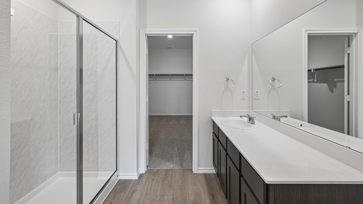 Peterson Floorplan Elevation B Bathroom Gallery Image - Sweetwater Springs in Sherman, TX