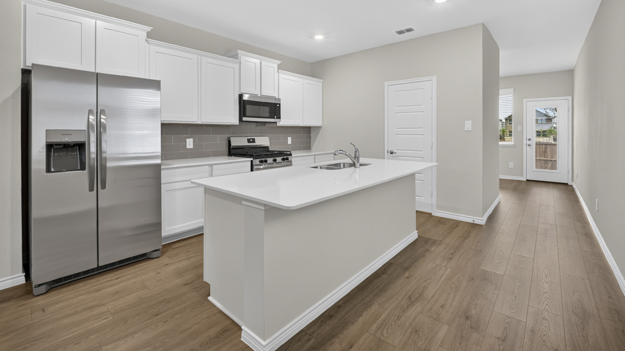 Cayuga Kitchen Gallery Image - Magnolia at Legacy Hills in Celina, TX
