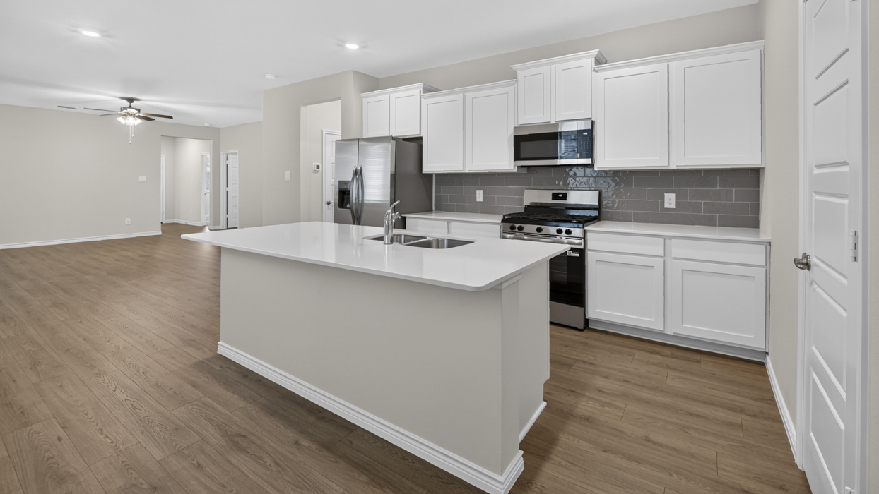 Cayuga Kitchen Gallery Image - Magnolia at Legacy Hills in Celina, TX
