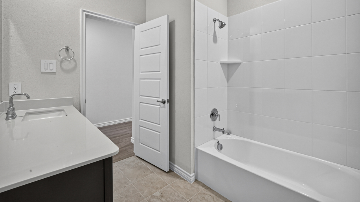H220 Selma Floorplan Bathroom Gallery Image-Magnolia at Legacy Hills in Celina, TX