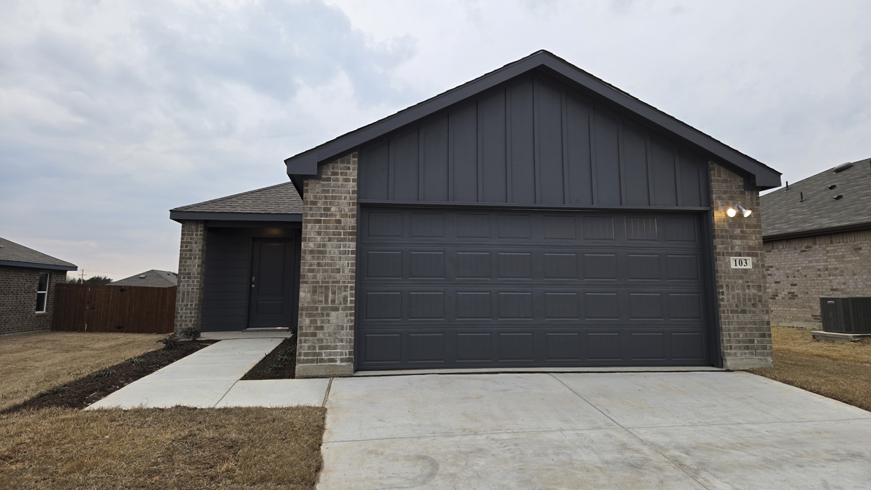 Barton Floorplan Elevation B Exterior Gallery Image - Leonard Crossing in Leonard, TX