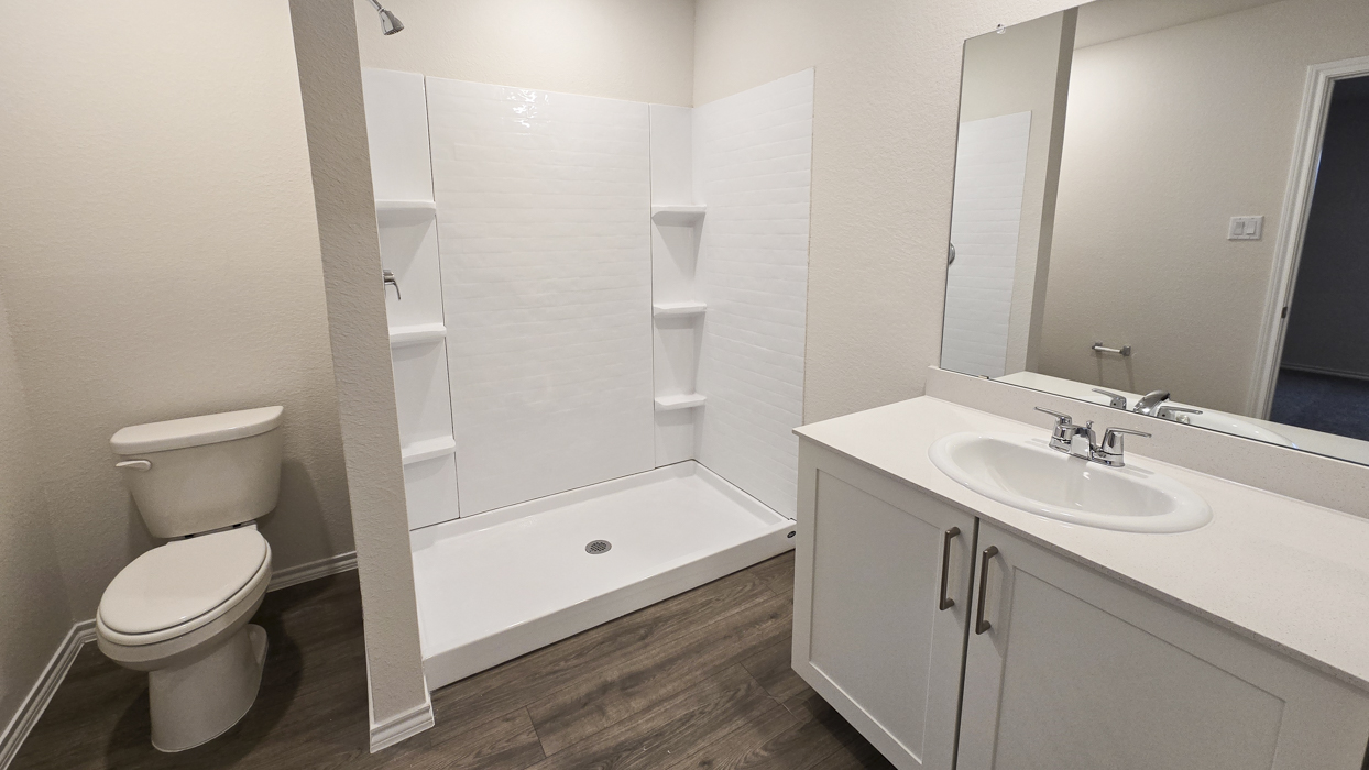 Caprock Floorplan Bathroom Gallery Image - Leonard Crossing in Leonard, TX