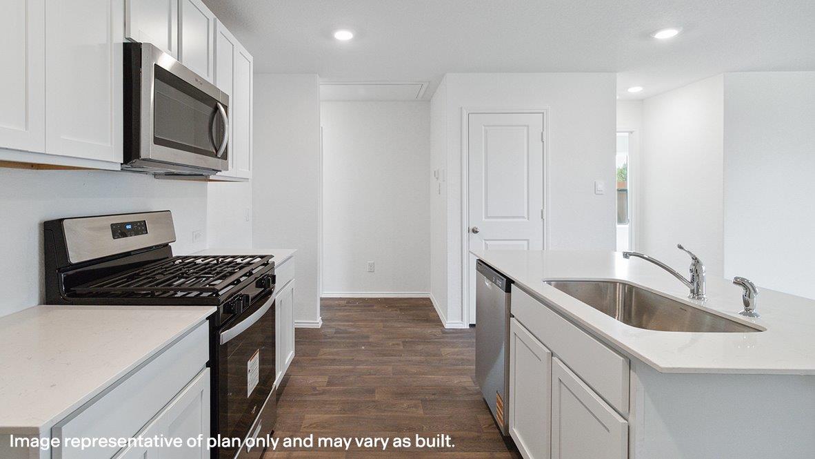 Estero Floorplan Kitchen Gallery Image - Leonard Crossing in Leonard, TX