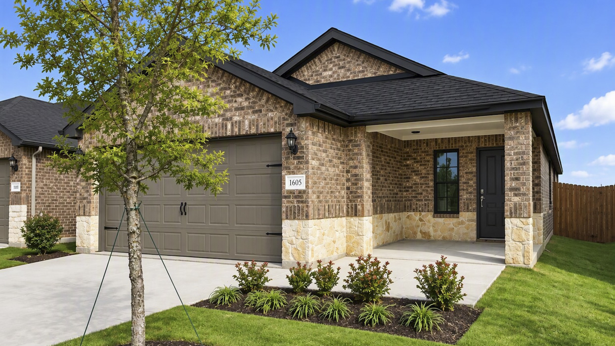 2041 Cypress Dr exterior