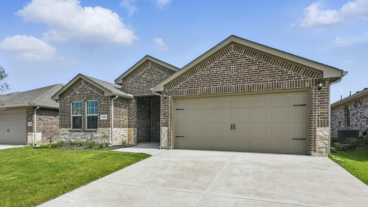 Denton Floorplan Exterior Gallery Image-Cottonwood in Dorchester, Tx