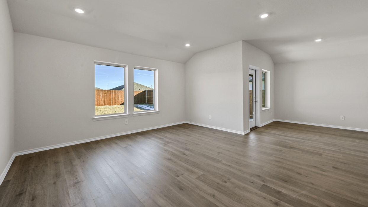 Texas Cali Floorplan Living Gallery Image Cottonwood in Dorchester, Tx