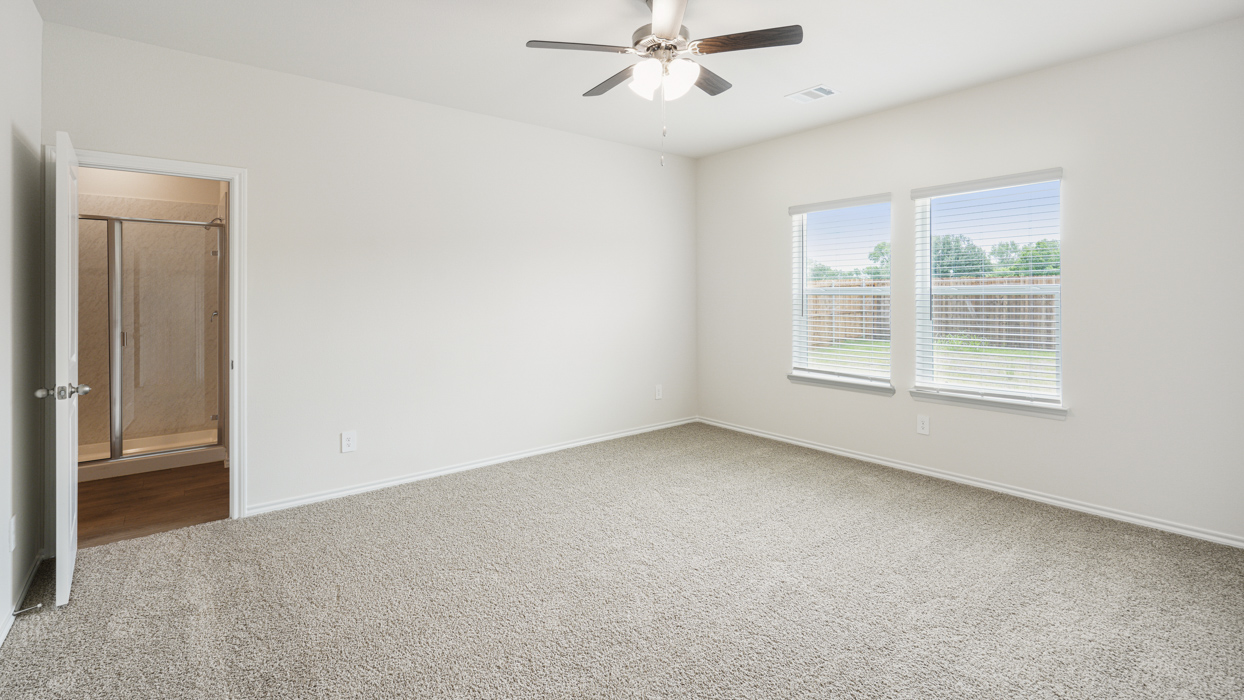 Perry Floorplan Elevation E Bedroom Gallery Image - Cottonwood in Dorchester, TX