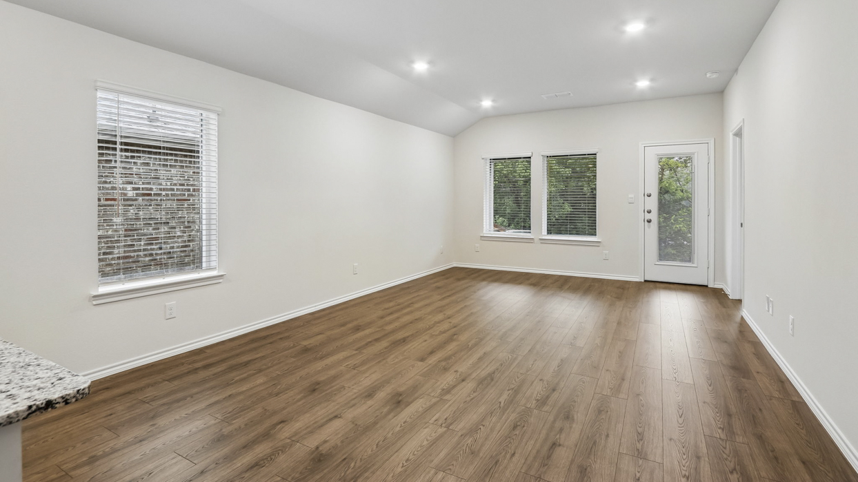 Amber Floorplan Living Gallery Image-Crossmill in Princeton, Tx