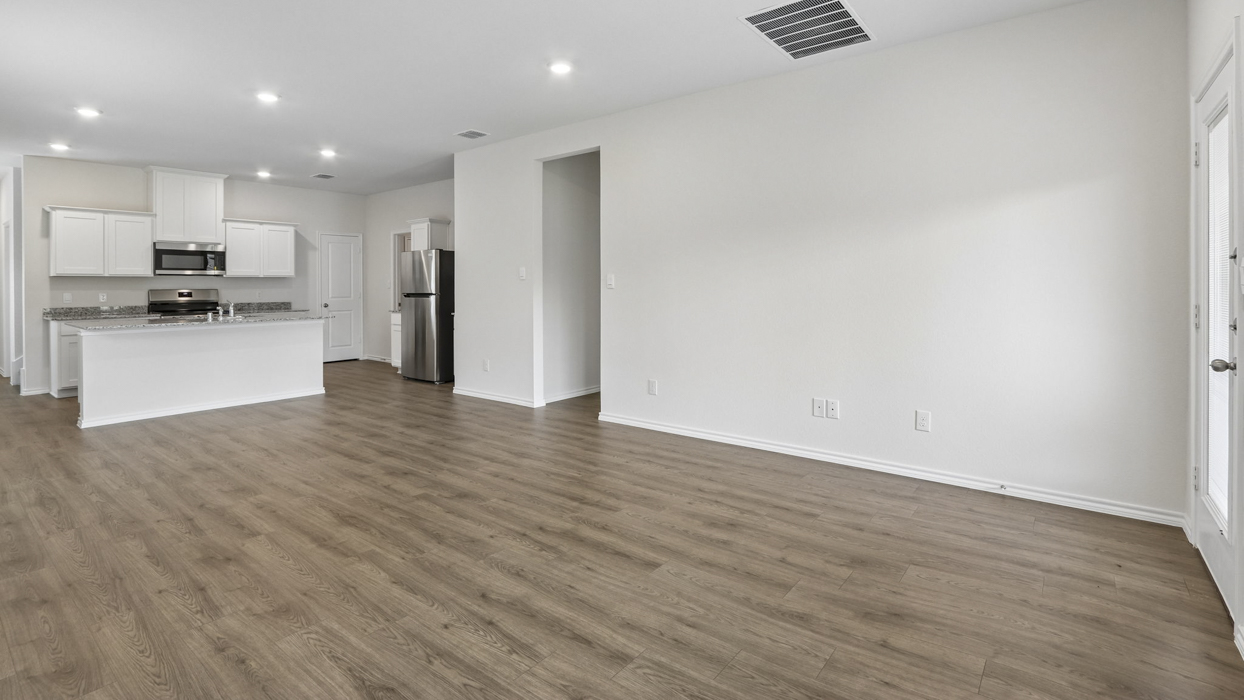 Florence floorplan Living Gallery Image-Crossmill in Princeton, Tx
