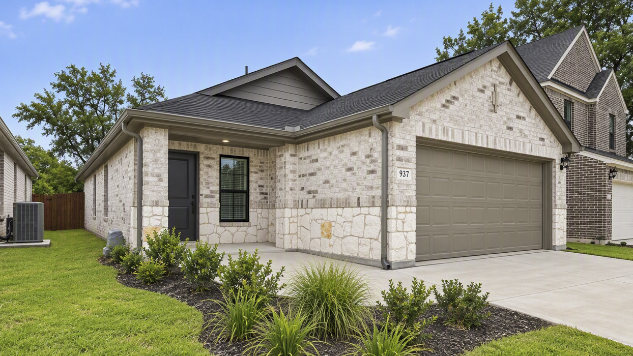 Amber Floorplan Exterior Gallery Image-Crossmill in Princeton, Tx