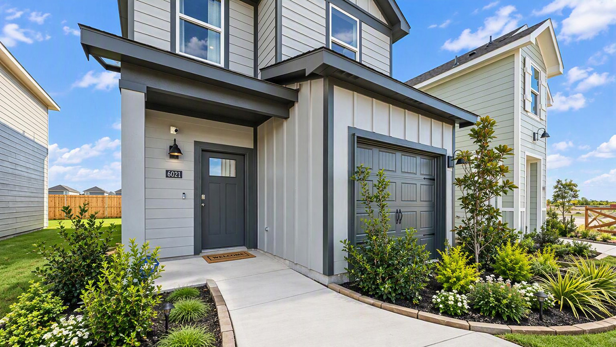 V19B Linnet Floorplan Elevation A Exterior Gallery Image-Arbor Trails in Princeton, TX