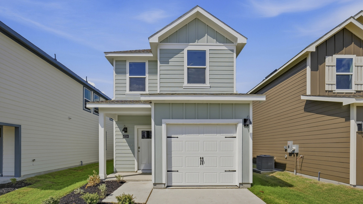 6218 Silver Maple Way exterior