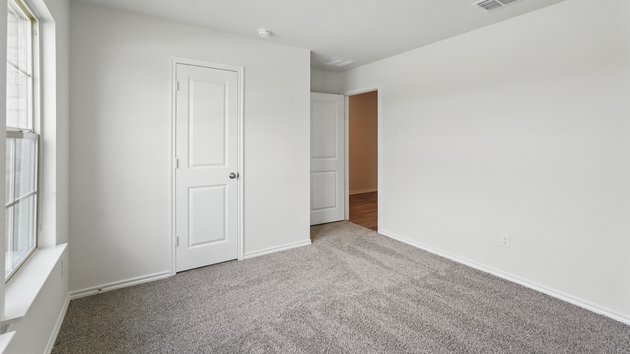 X40I Texas Cali bedroom gallery image - Frontier Pointe in Princeton TX