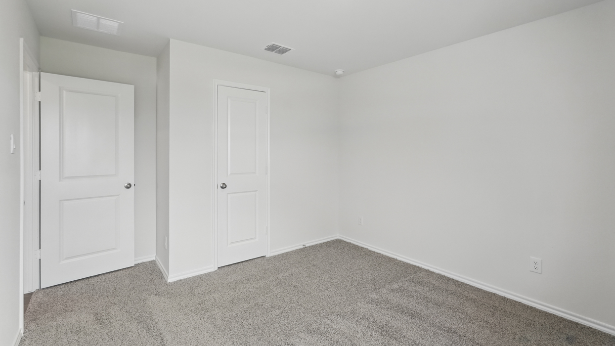 X40I Texas Cali bedroom gallery image - Frontier Pointe in Princeton TX