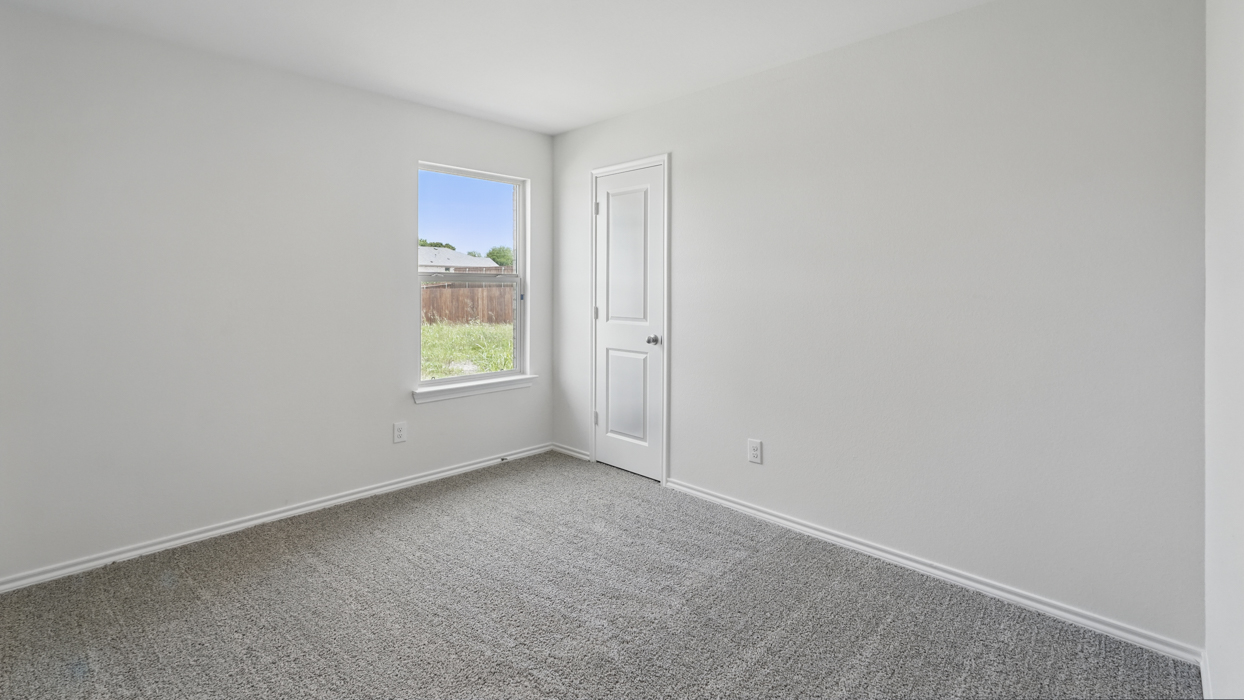 X40I Texas Cali bedroom gallery image - Frontier Pointe in Princeton TX