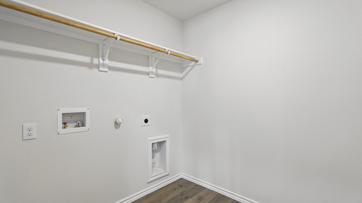 X40I Texas Cali laundry room gallery image - Frontier Pointe in Princeton TX