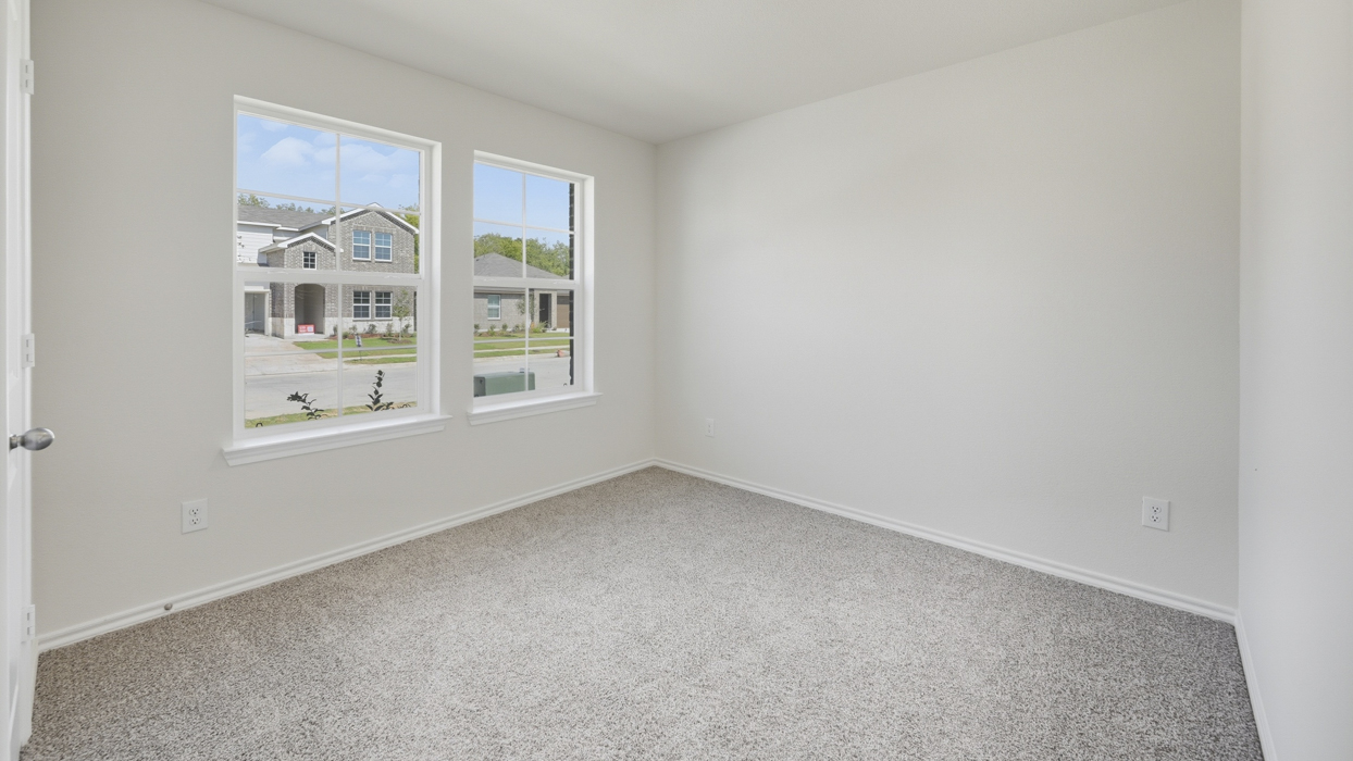 X40L Lakeway bedroom gallery image - Frontier Pointe in Princeton TX