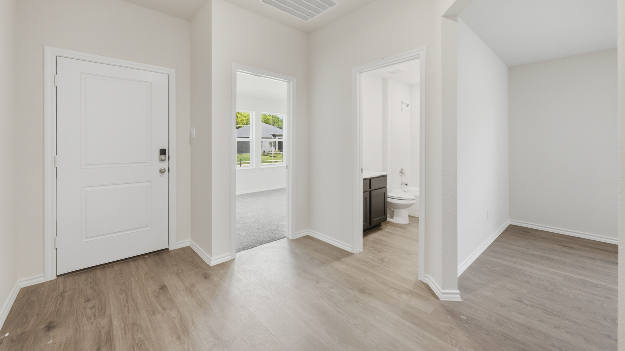 X40L Lakeway entryway gallery image - Frontier Pointe in Princeton TX