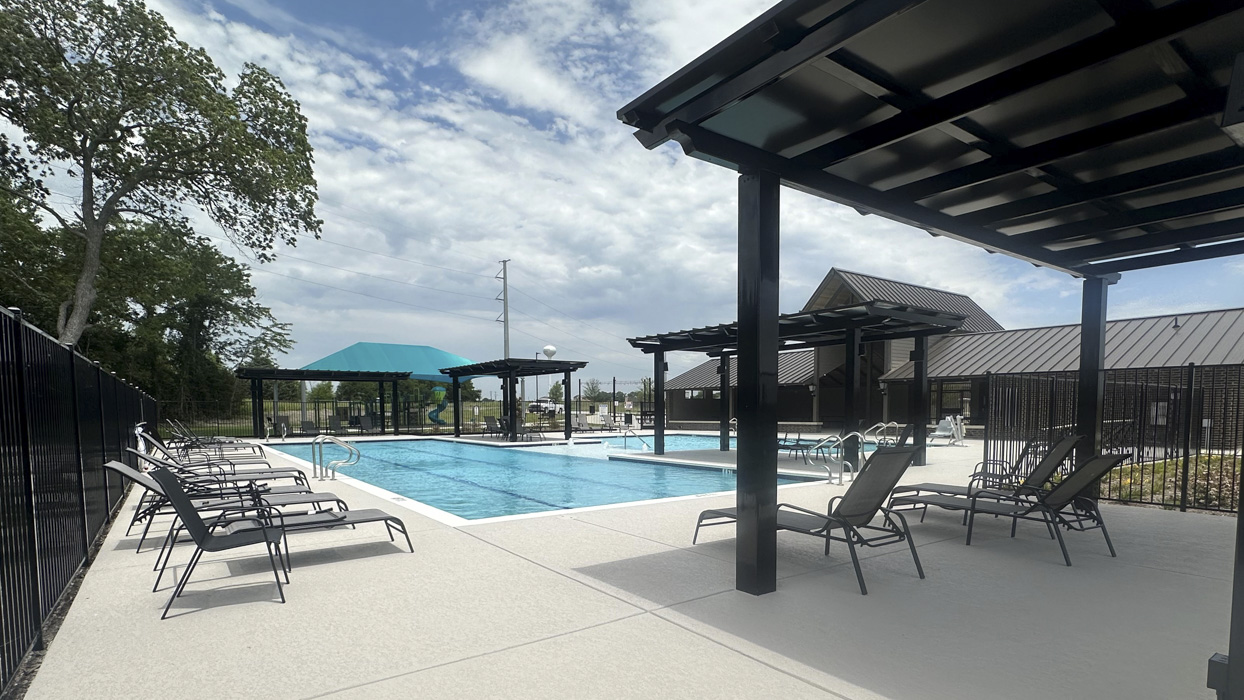 Creekside Amenities Pool