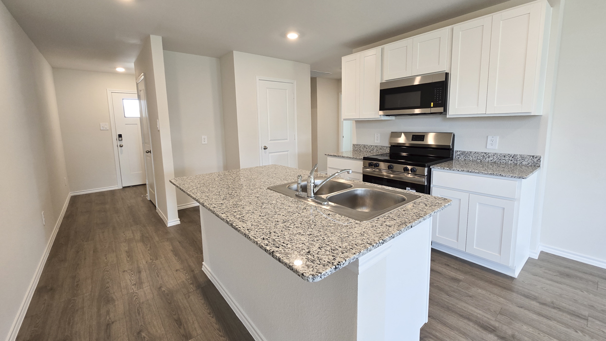 Atlanta Floorplan Kitchen Gallery Image - Creekside Ranch in Blue Ridge, TX