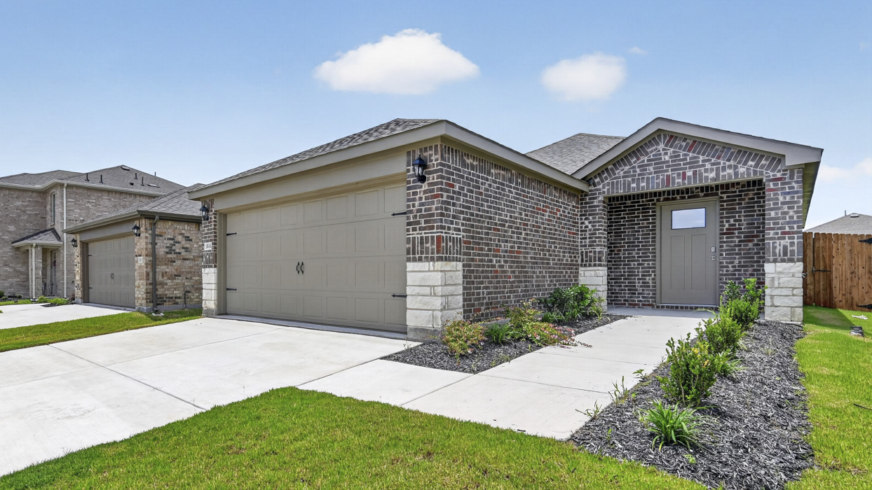 1816 Potomac Ln exterior