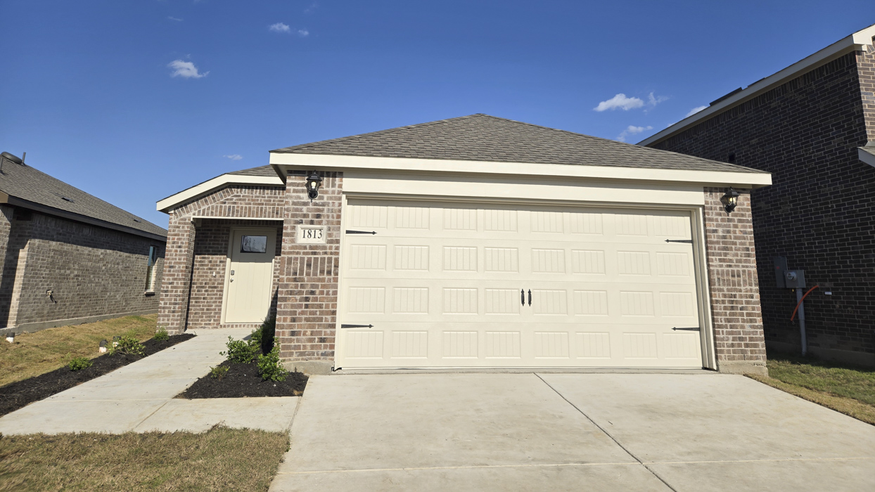 Barton Floorplan Exterior Gallery Image - Creekside Ranch in Blue Ridge, TX