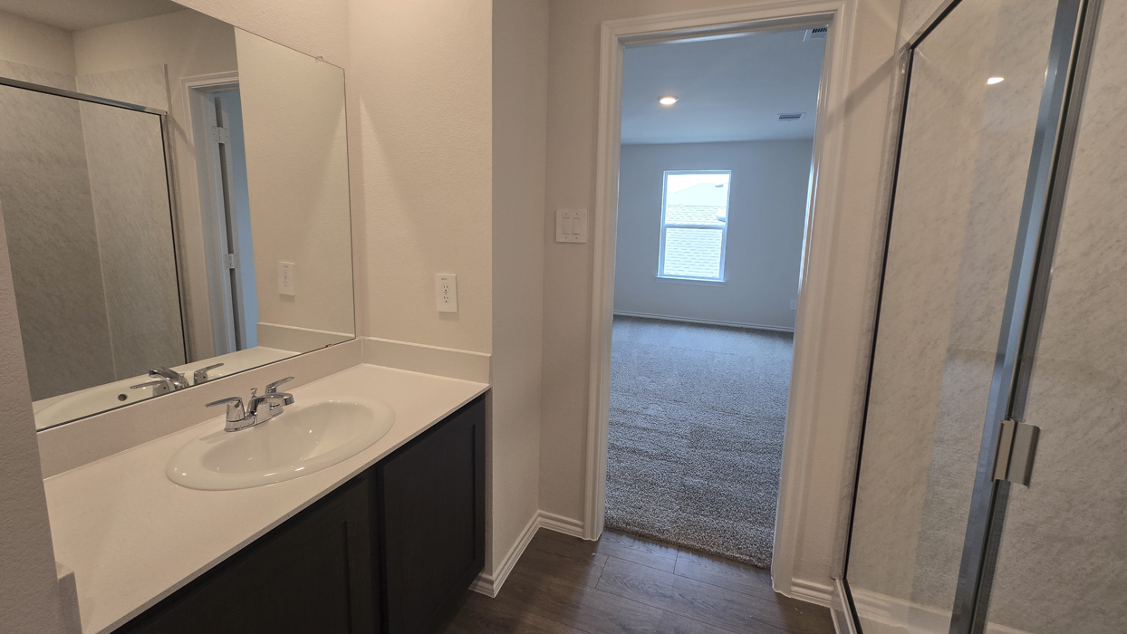 Davis Floorplan Elevation F Bathroom Gallery Image - Creekside Ranch in Blue Ridge, TX