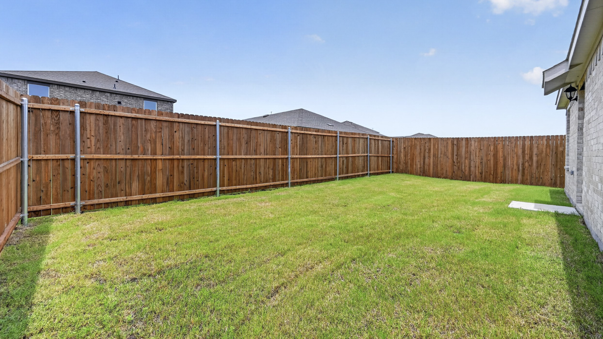 Estero Floorplan Backyard Gallery Image - Creekside Ranch in Blue Ridge, TX