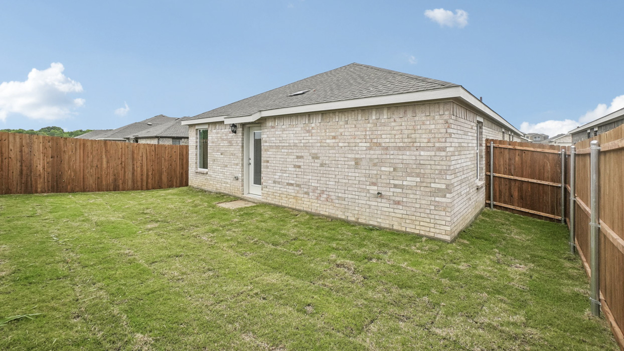 Estero Floorplan Backyard Gallery Image - Creekside Ranch in Blue Ridge, TX