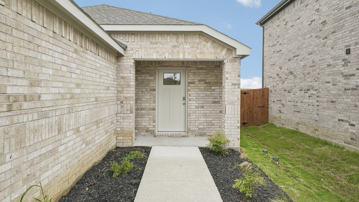 Estero Floorplan Elevation E Exterior Gallery Image - Creekside Ranch in Blue Ridge, TX